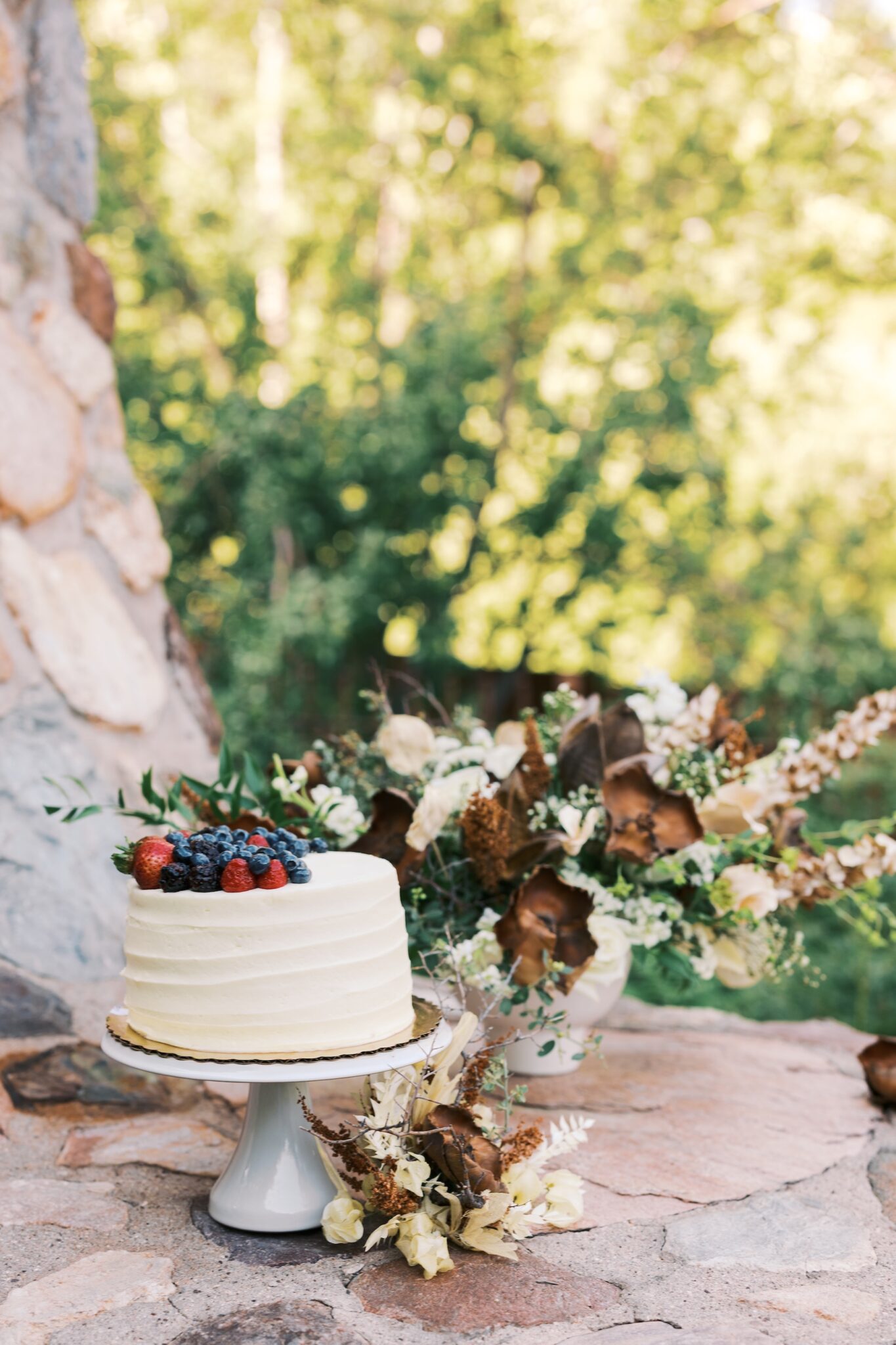 AZ Weddings | Mount Lemmon Lodge – A Cool Mountain Escape