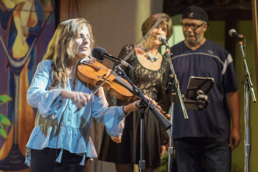 Heather Hardy to perform at Mount Lemmon Lodge