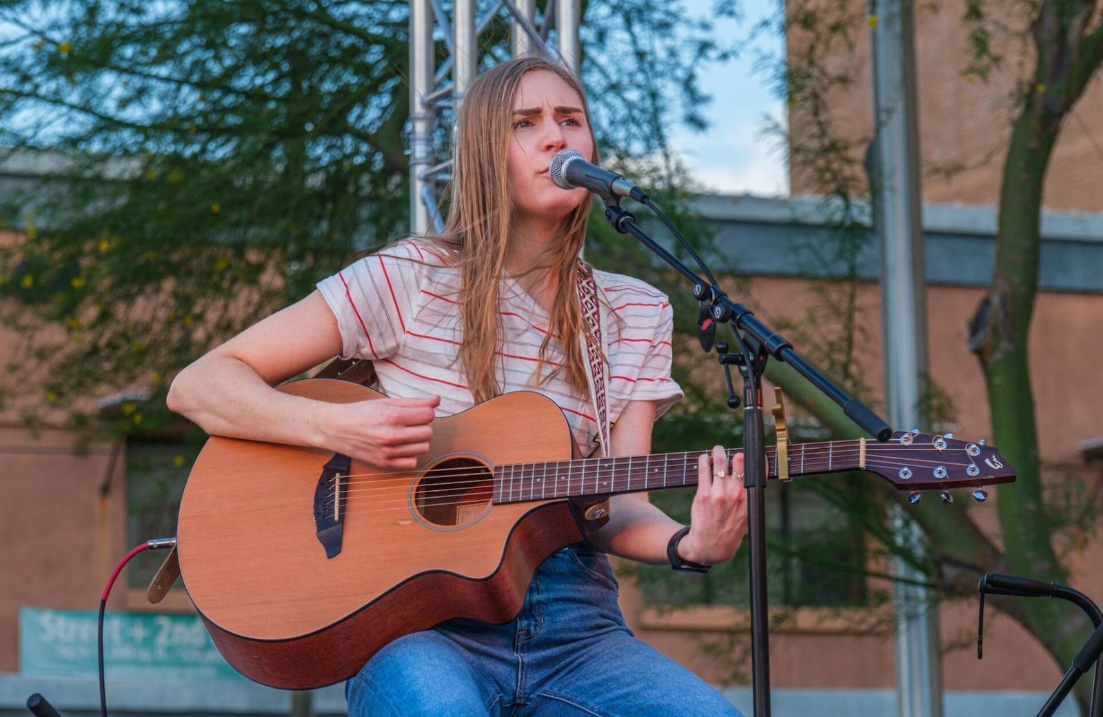 Annie Anna to perform at Mount Lemmon Lodge