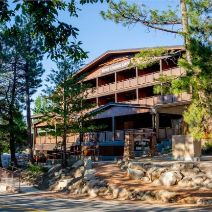 Exterior Lodge_Front_Spatial View_01