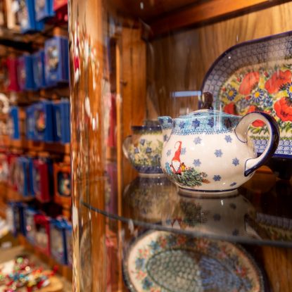 MLL_Photography_Gift Shop_Tea Set_Detail View_01